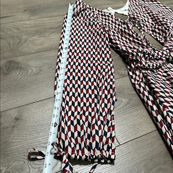 Mulla High Low Ruffle Cut Out Maxi‎ Dress Red Black Geometric Size Medium - Picture 15 of 16